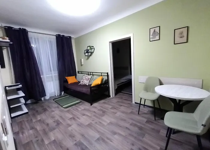 Apartments Kvadro Dnepr, Ул Холодноярская, 19, Метеор Апполо Рабочая Титова